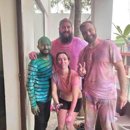 Ira Homestay Mathura - Divine Spiritual Stay Extérieur photo