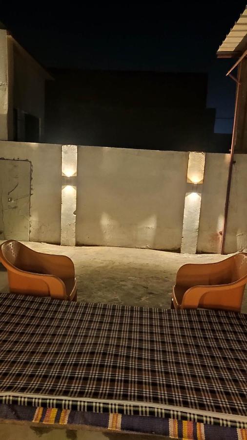 Ira Homestay Mathura - Divine Spiritual Stay Extérieur photo