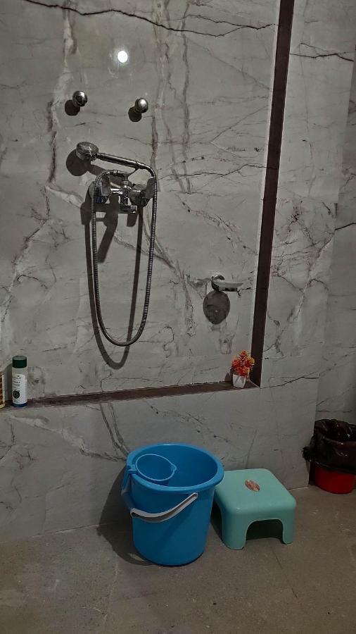 Ira Homestay Mathura - Divine Spiritual Stay Extérieur photo